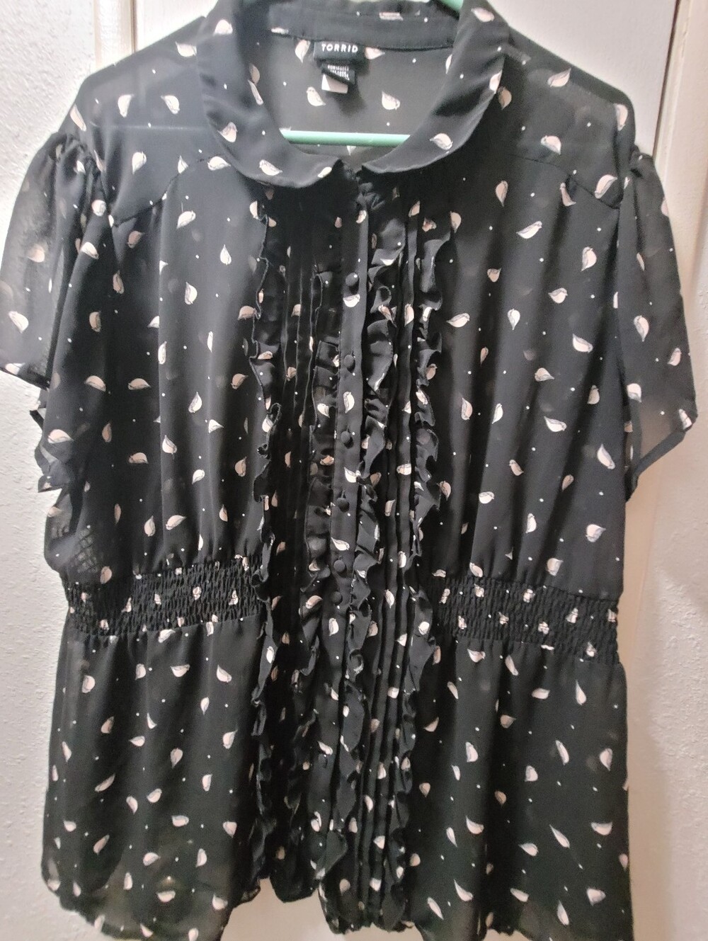 torrid Black Blouse with Pink And Gray Birds Print and Ruffle Front Size 3
